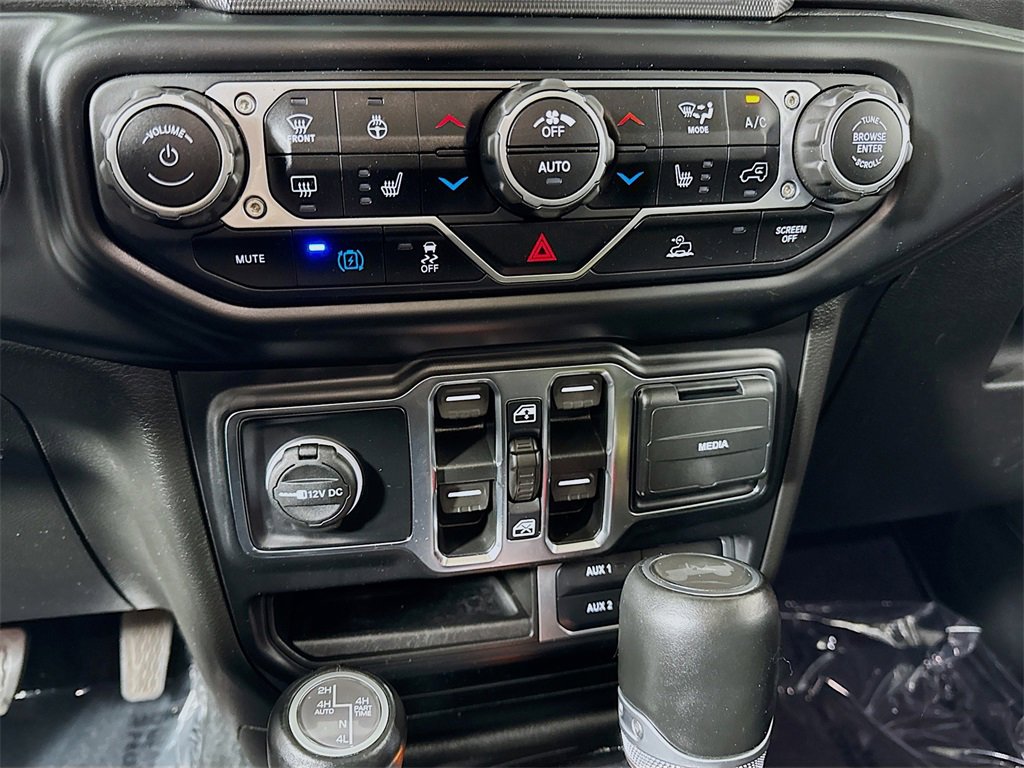 Used 2022 Jeep Wrangler Unlimited Sahara 4xe w/ Cold Weather Group image 18