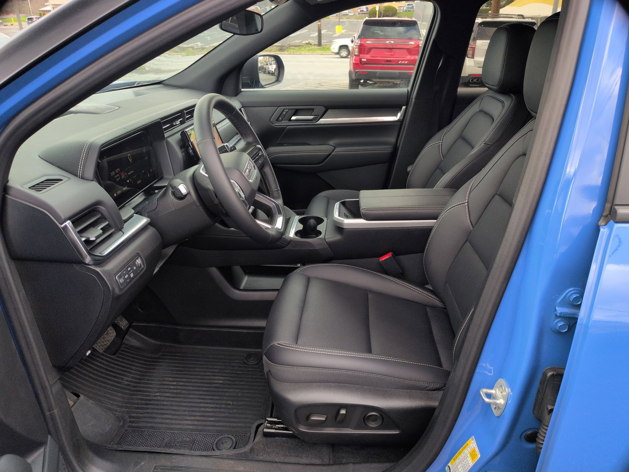 New 2026 GMC Terrain Elevation w/ Elevation Premium Package image 12