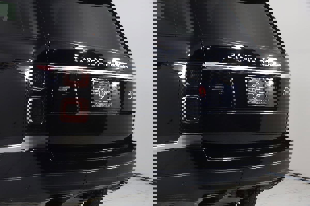 Used 2020 Land Rover Range Rover Autobiography image 20