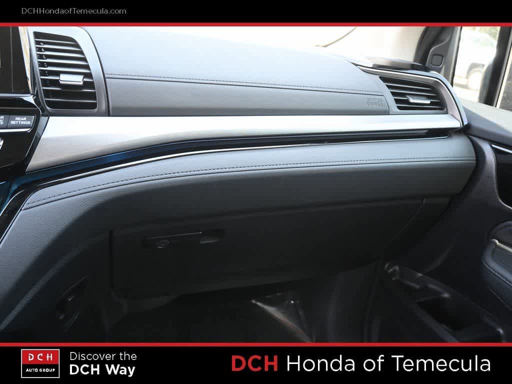 Certified 2025 Honda Odyssey Touring image 14