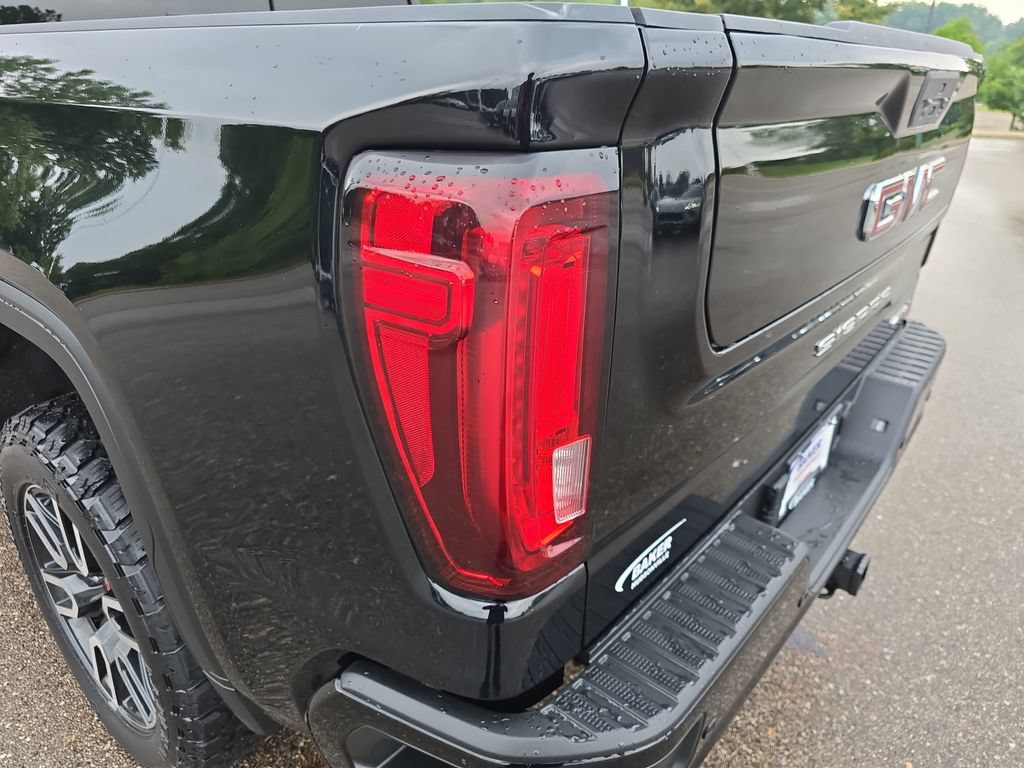 Used 2021 GMC Sierra 1500 AT4 w/ AT4 Premium Package AWD/4WD image 38