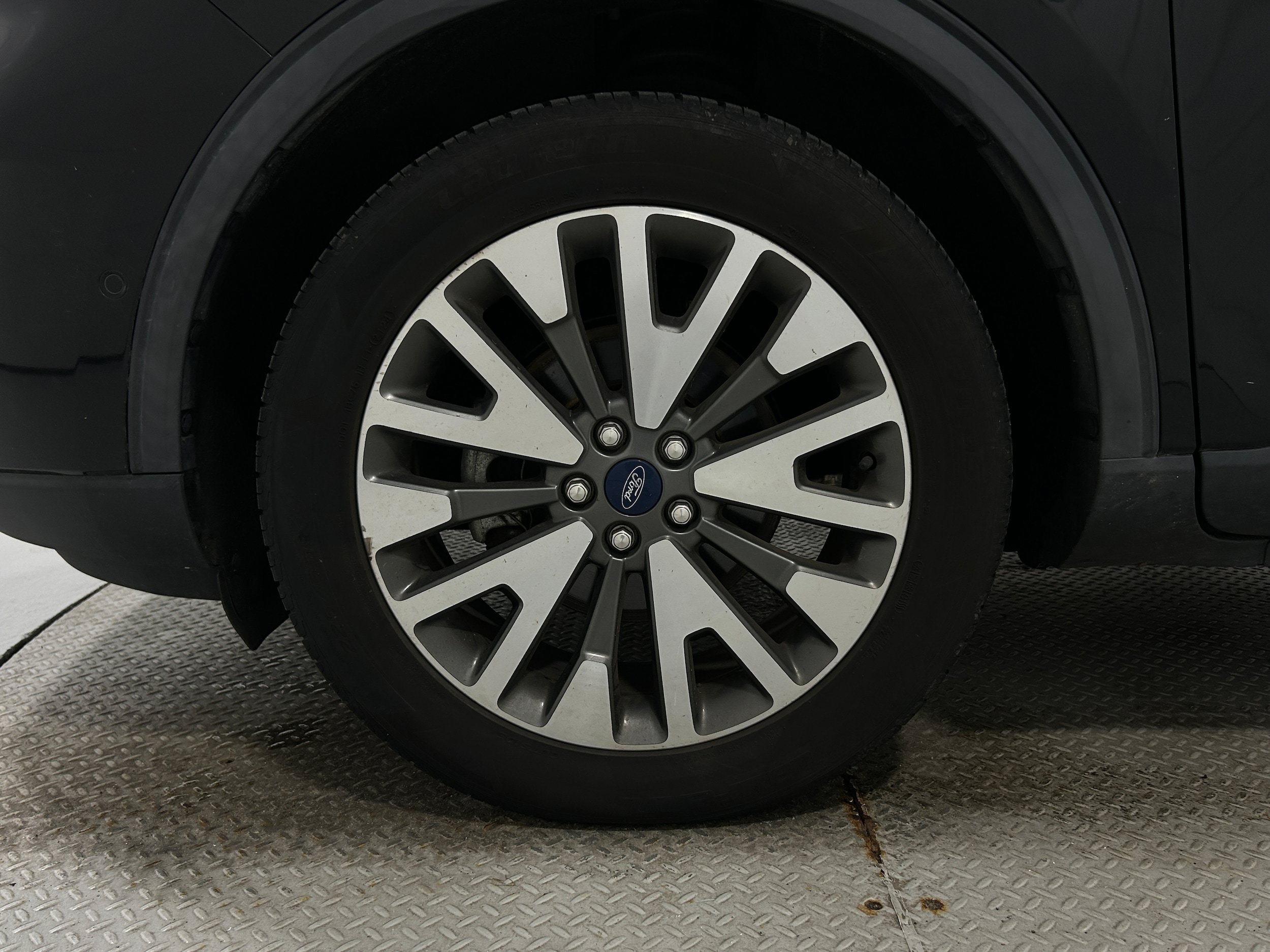 Used 2020 Ford Escape Titanium AWD/4WD image 37