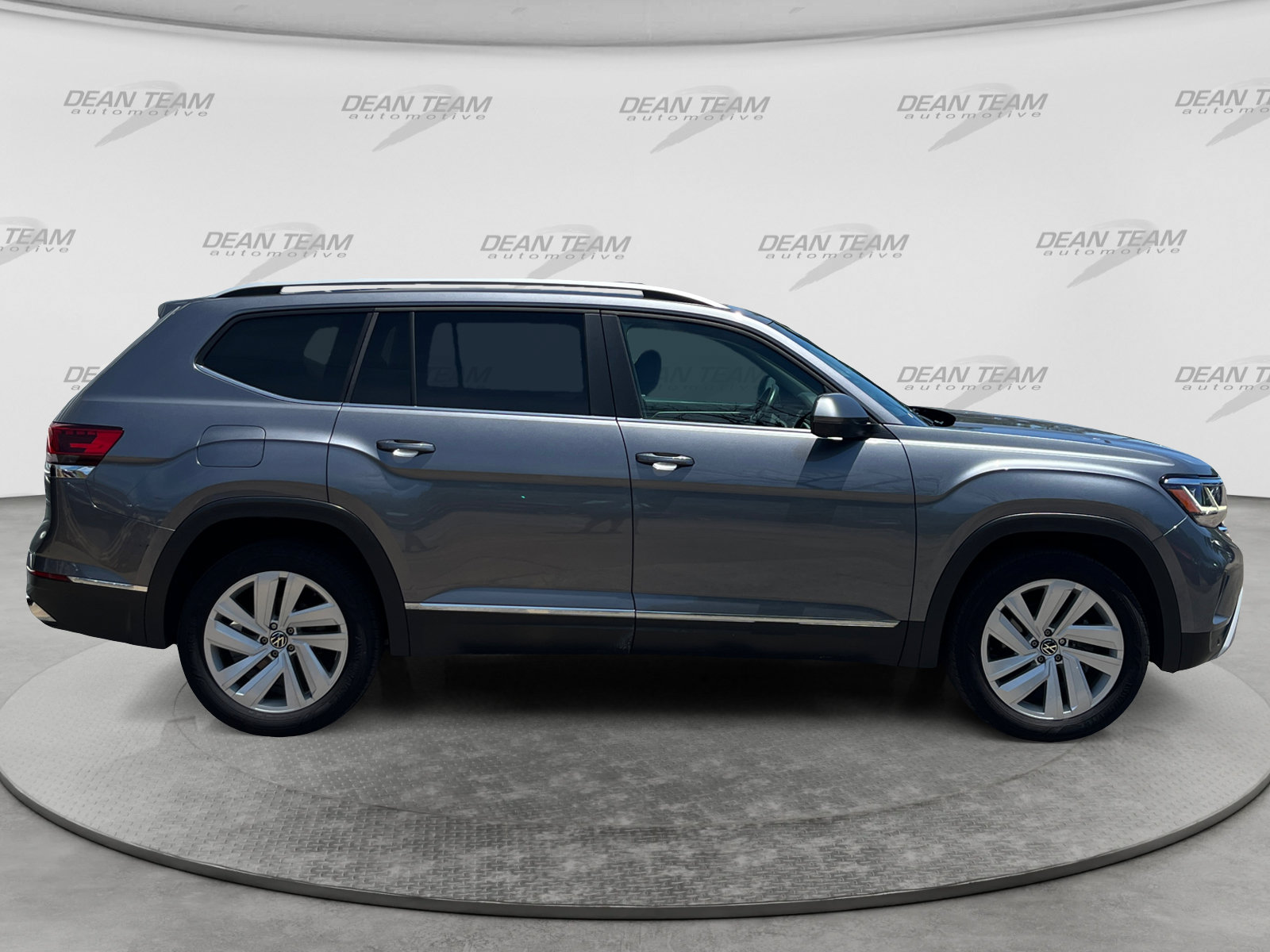 Used 2021 Volkswagen Atlas SEL FWD image 8