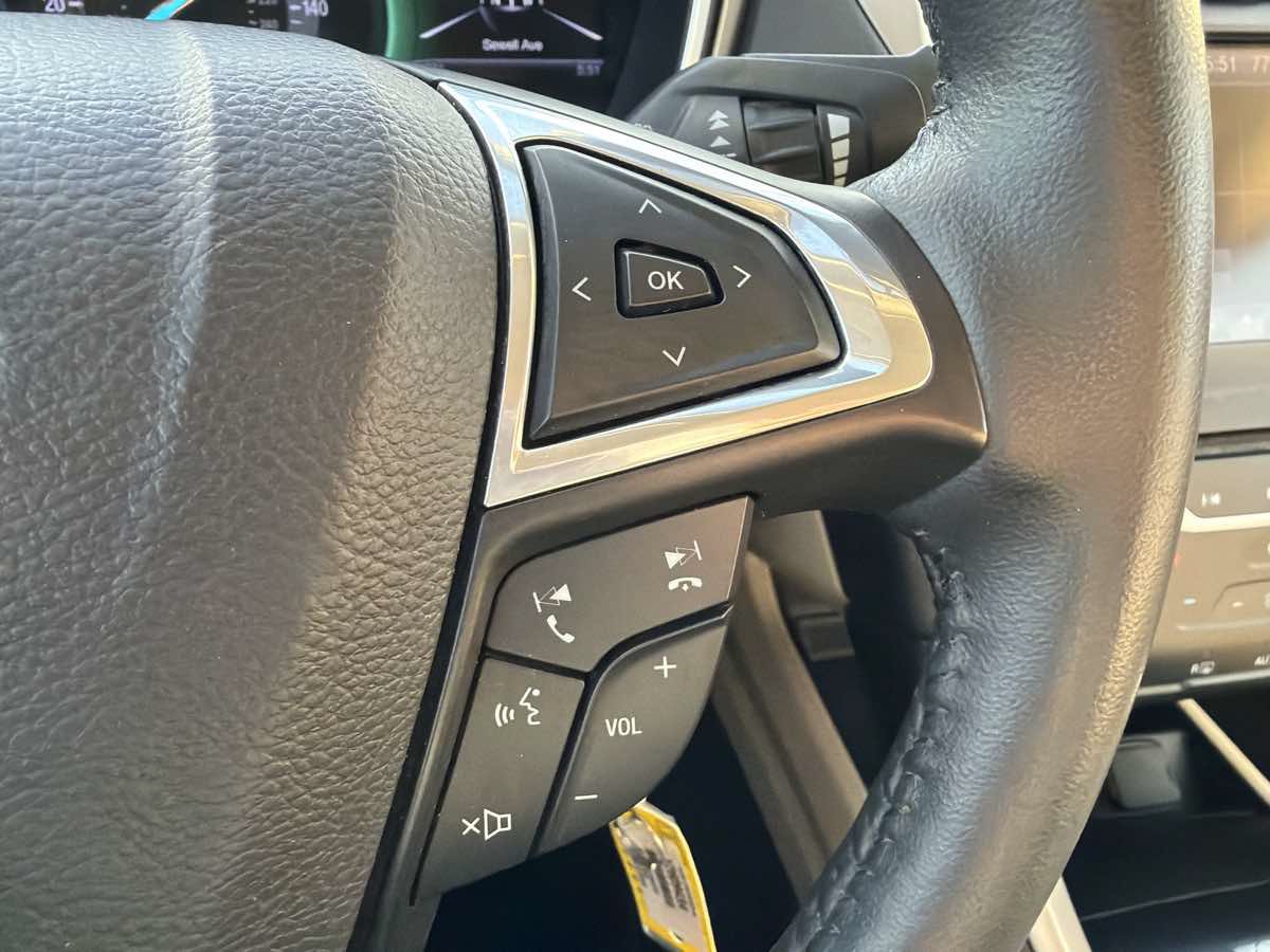 Used 2013 Ford Fusion SE FWD image 38