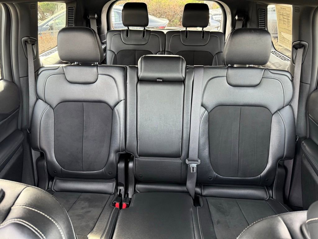 Used 2024 Jeep Grand Cherokee L Laredo image 41