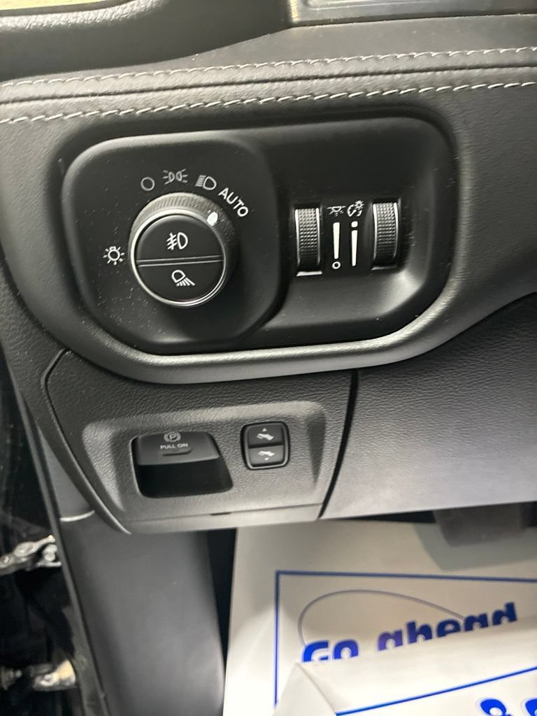 Used 2020 RAM 1500 Limited AWD/4WD image 13