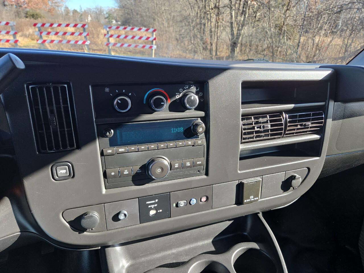 Used 2019 Chevrolet Express 3500 w/ Driver Convenience Package image 16
