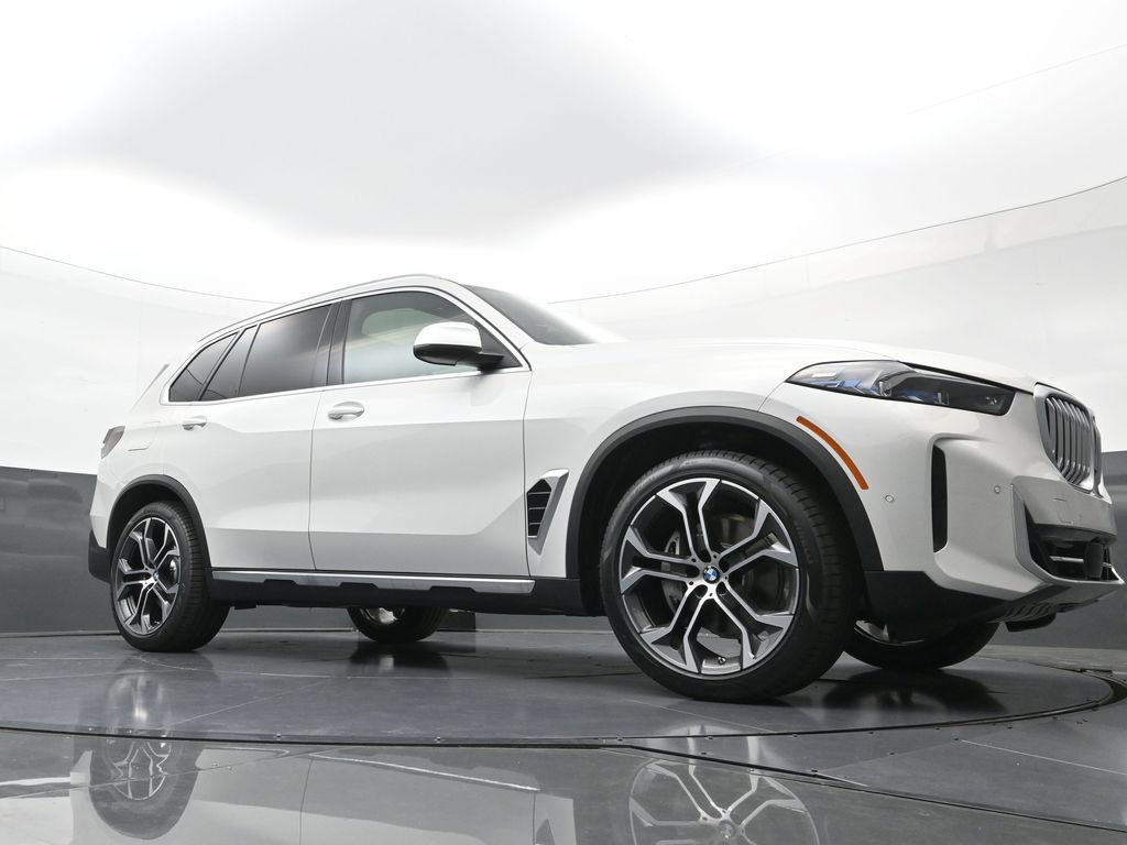 New 2026 BMW X5 xDrive40i w/ Premium Package AWD/4WD image 22