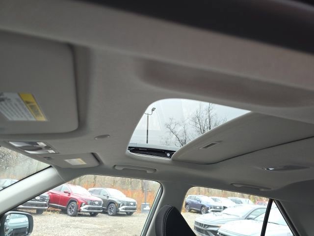 New 2026 Hyundai Venue SEL image 7