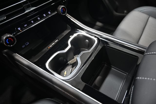 New 2026 Chevrolet Traverse LT w/ Sun and Wheel Package FWD image 18