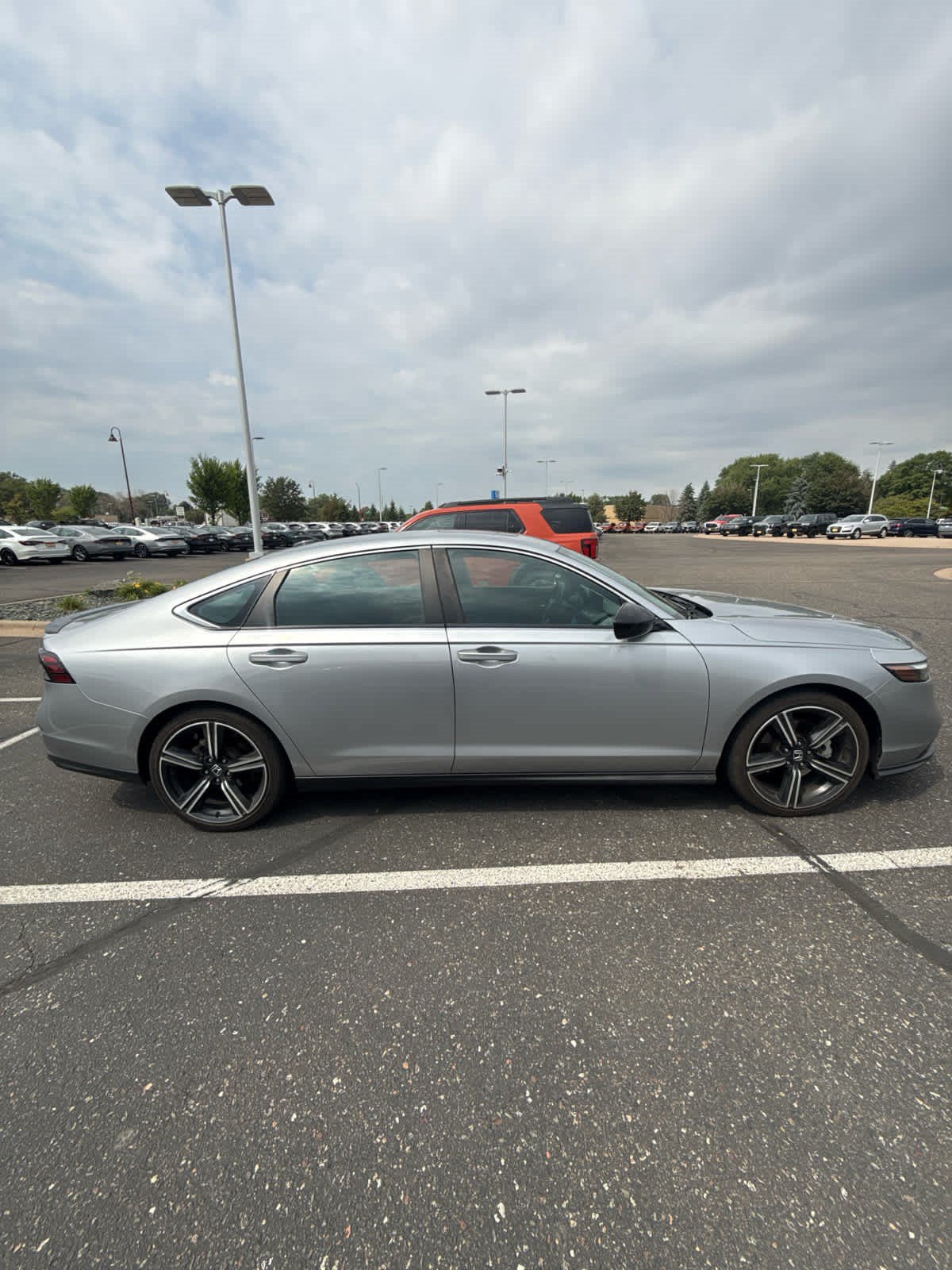 Used 2023 Honda Accord Sport image 2