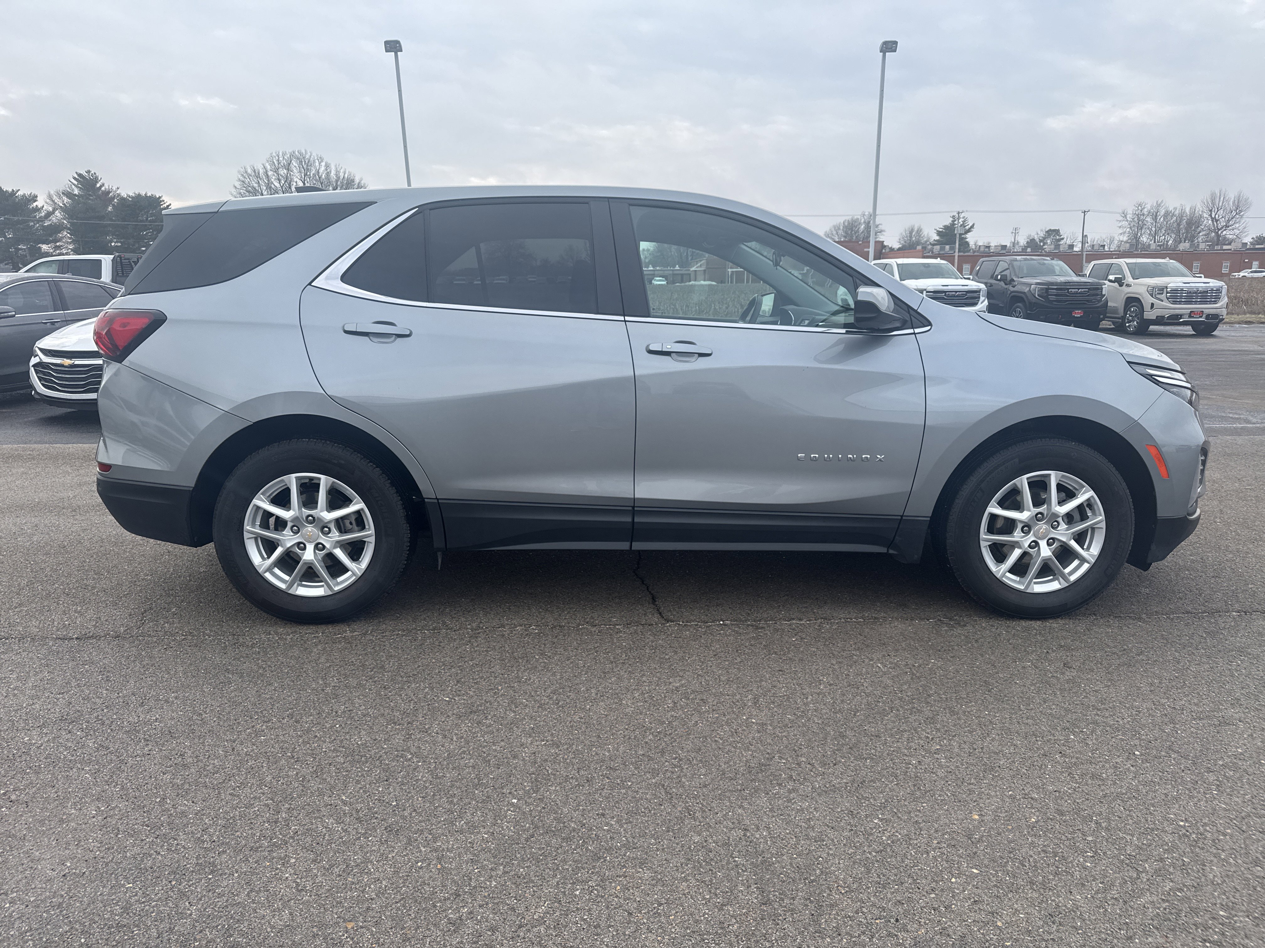 Used 2024 Chevrolet Equinox LT image 6