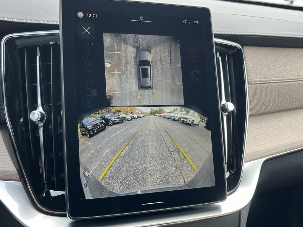 Certified 2026 Volvo XC90 B6 Plus AWD/4WD image 29