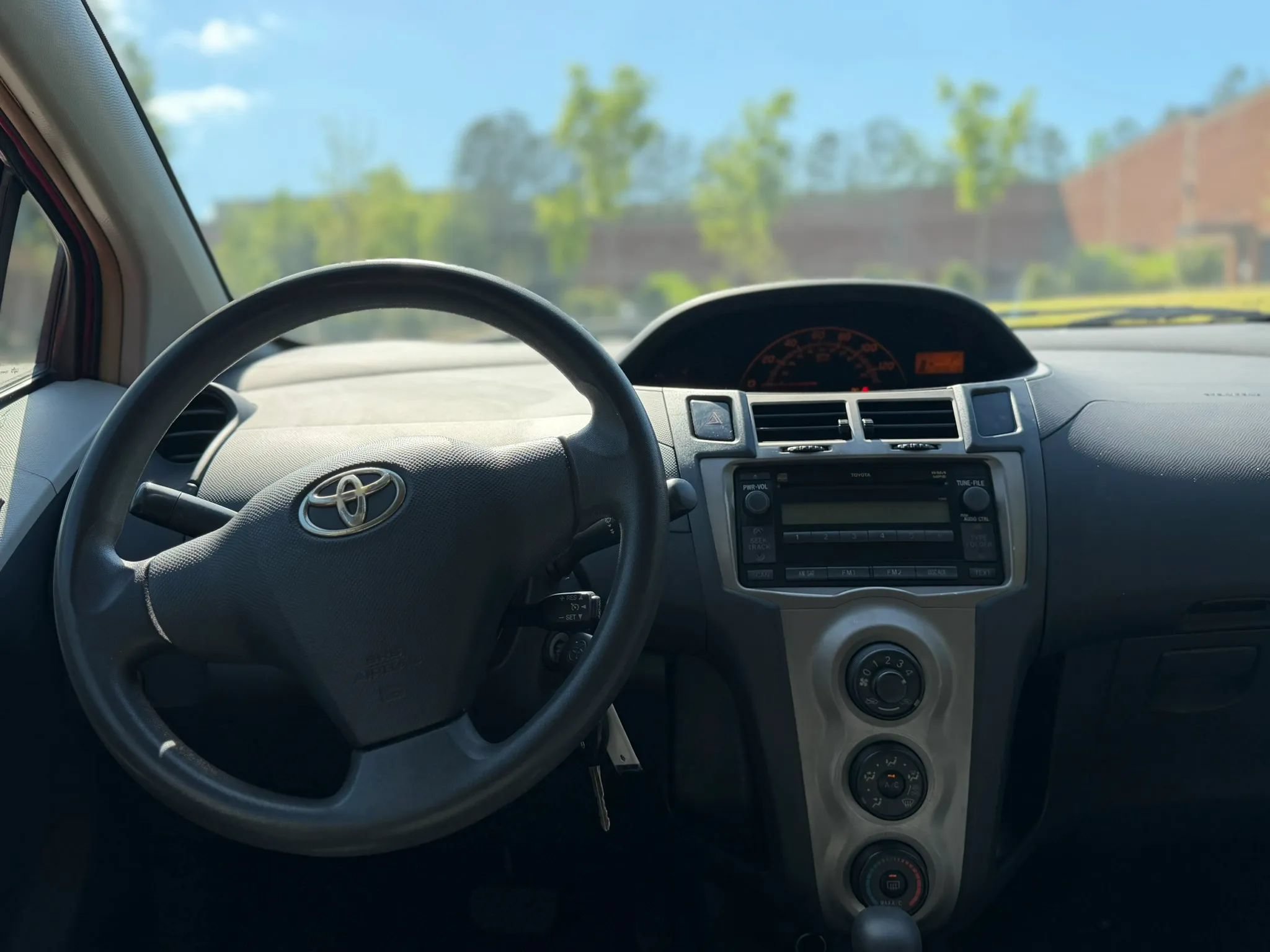 Used 2011 Toyota Yaris 4-Door Hatchback w/ PWR Pkg w/Steel Wheels FWD image 14