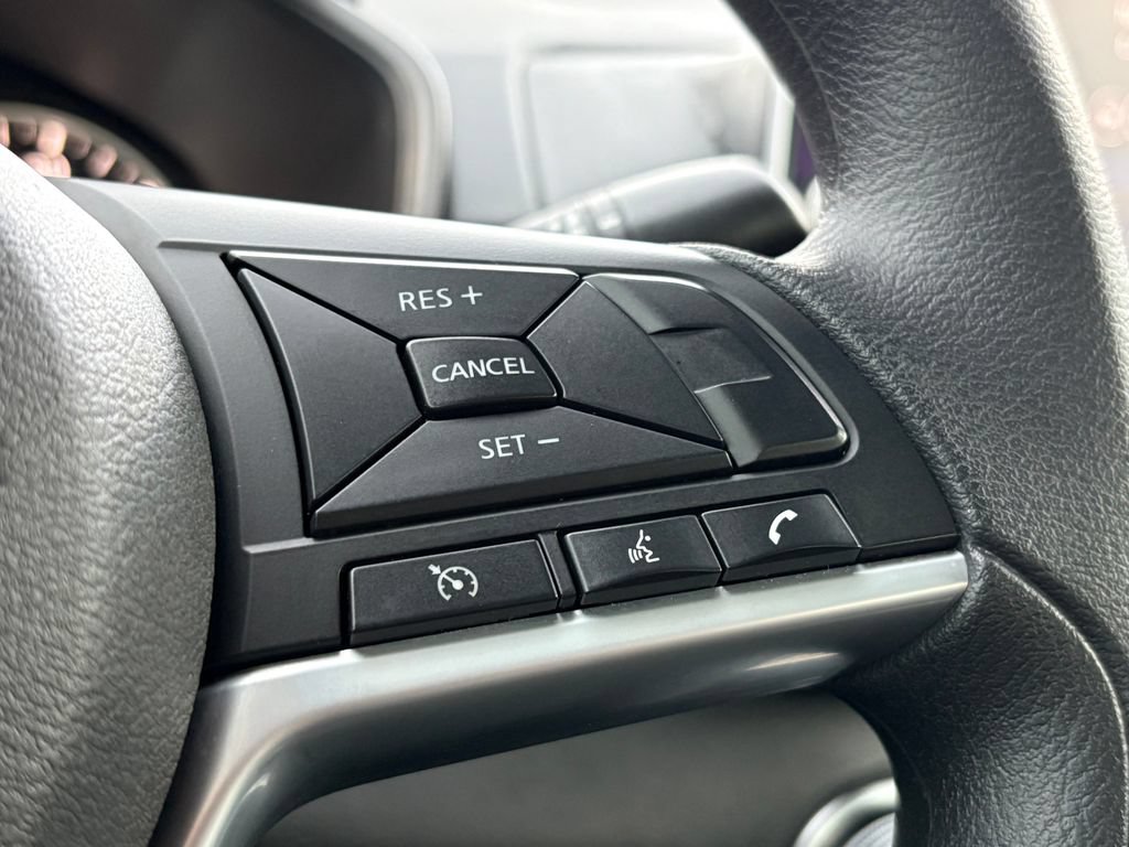 Used 2025 Nissan Altima 2.5 SV FWD image 13