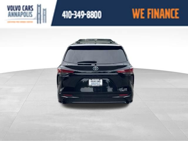 Used 2021 Toyota Sienna XSE w/ XSE Plus Package FWD image 7