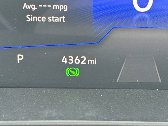 Certified 2024 Volkswagen Tiguan SE w/ Panoramic Sunroof Package image 22