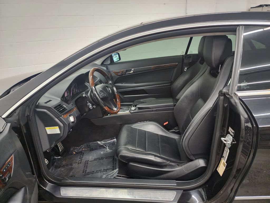 Used 2010 Mercedes-Benz E 550 Coupe image 12