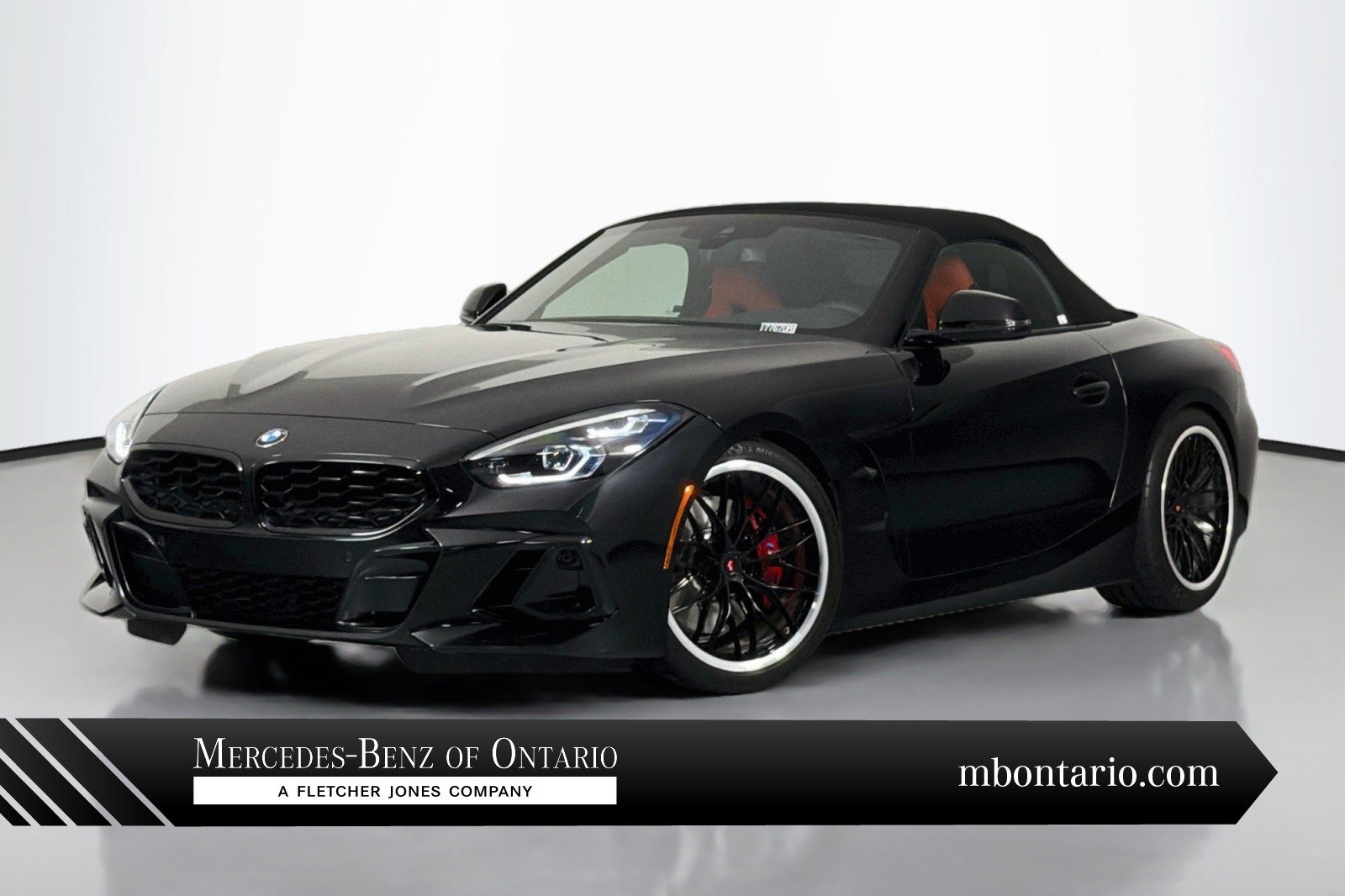 Used 2026 BMW Z4 M40i w/ Shadowloine Package RWD image 1