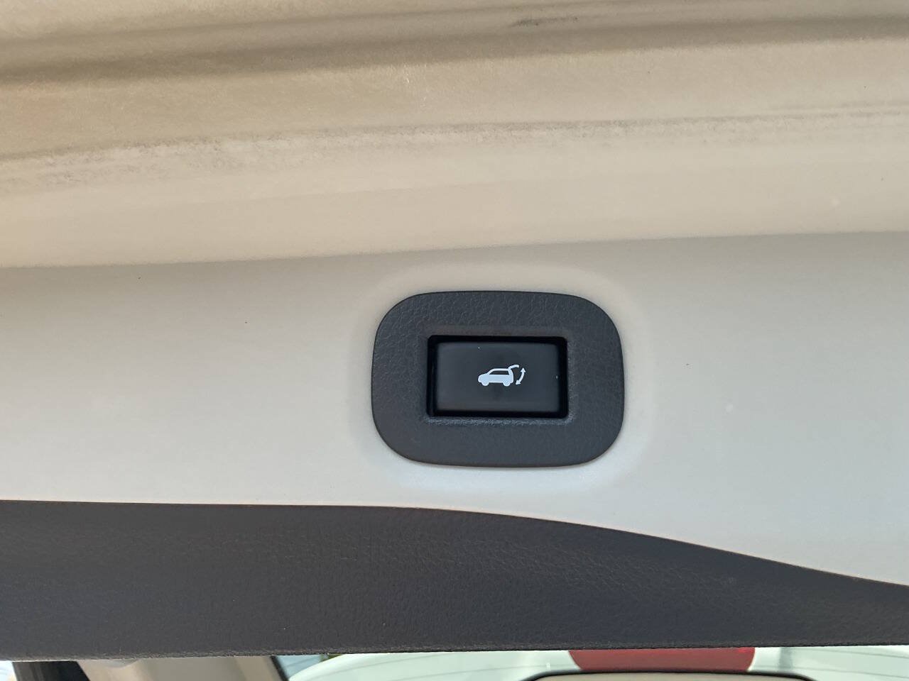 Used 2016 Nissan Rogue SL FWD image 31