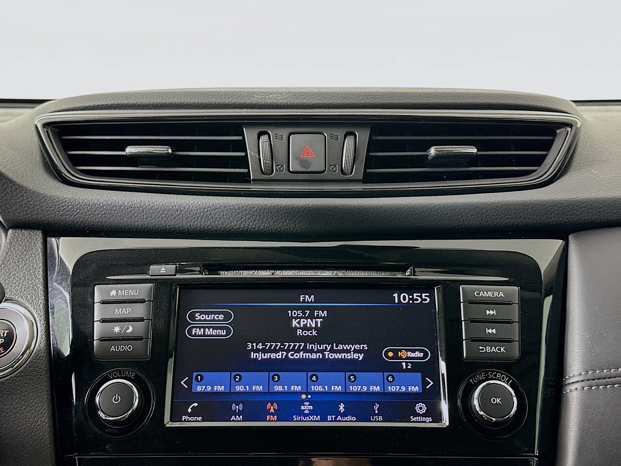 Used 2018 Nissan Rogue SL w/ Premium Package image 21