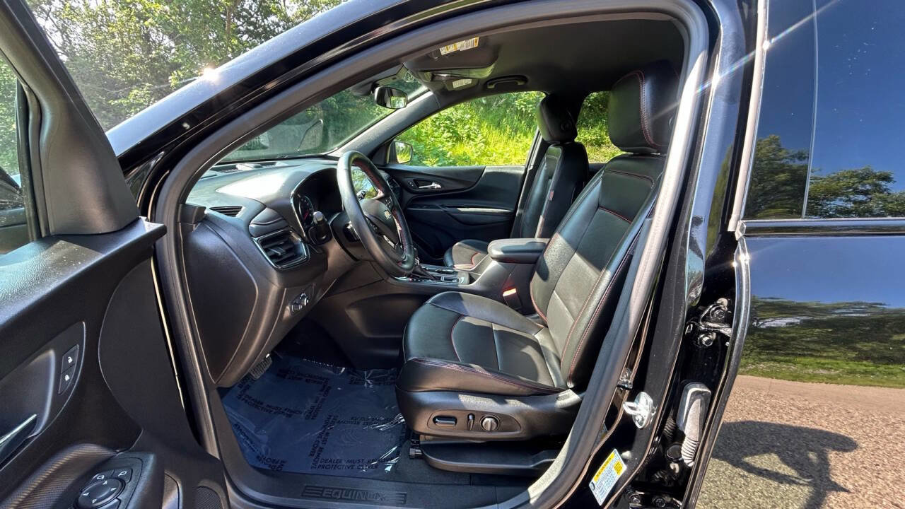 Used 2024 Chevrolet Equinox RS w/ RS Leather Package image 8