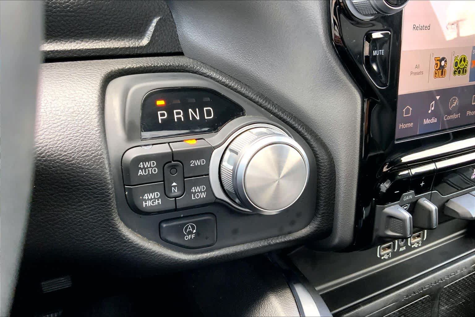Used 2025 RAM 1500 Laramie w/ Laramie Southwest Edition AWD/4WD image 35