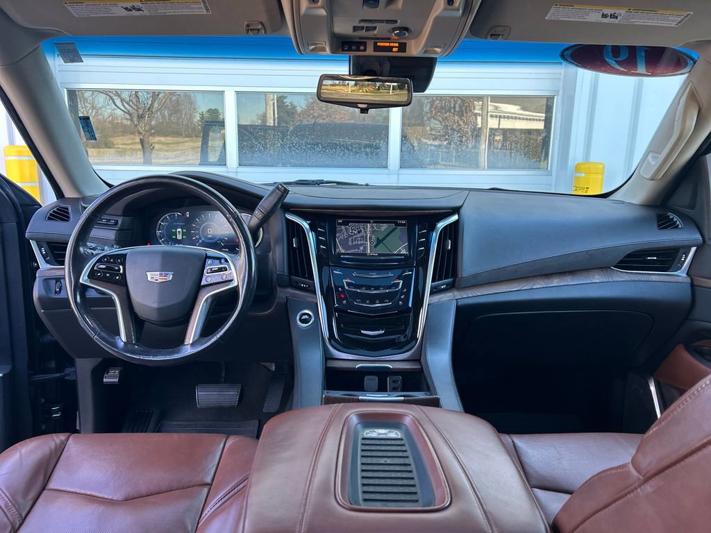 Used 2019 Cadillac Escalade Luxury image 25