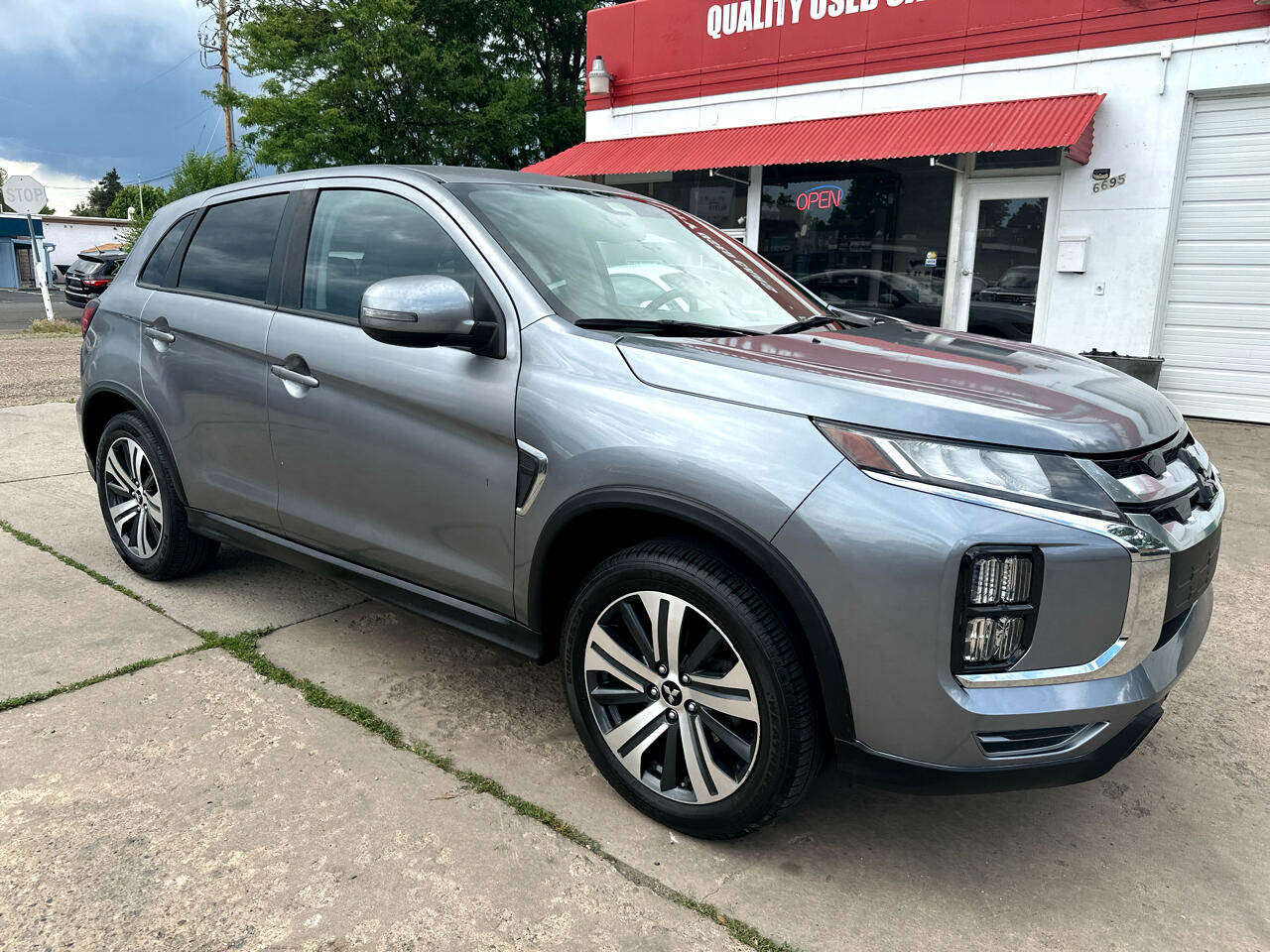 Used 2021 Mitsubishi Outlander Sport SE image 3