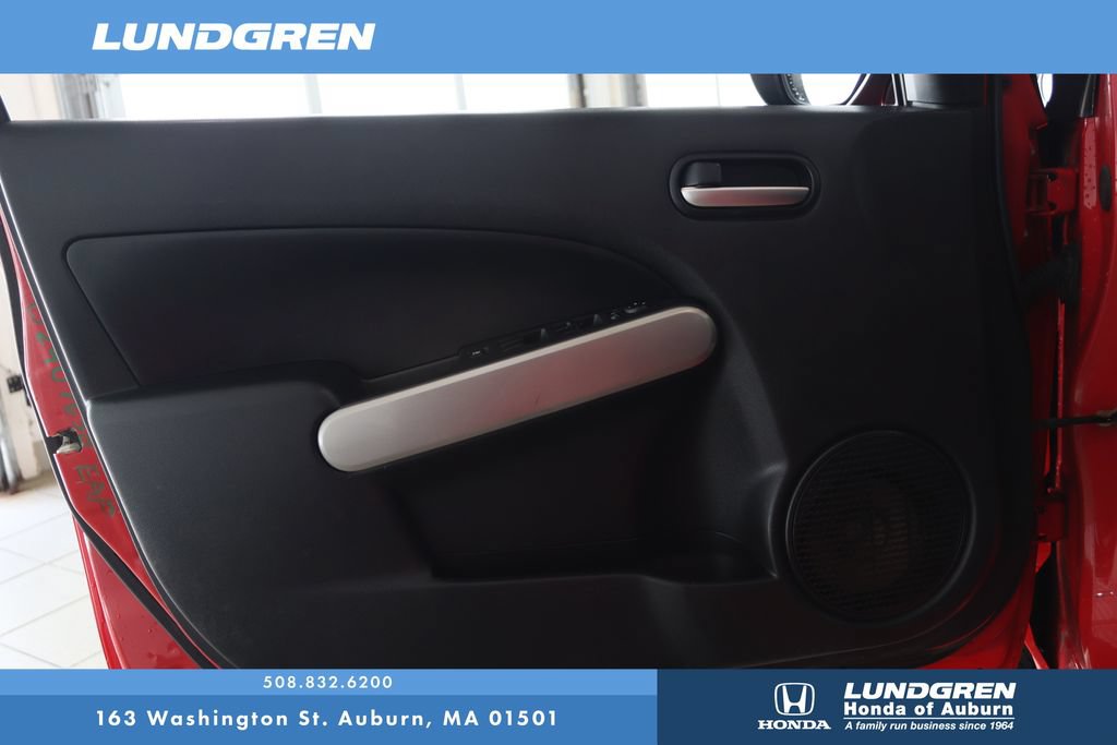 Used 2013 MAZDA MAZDA2 Sport FWD image 9