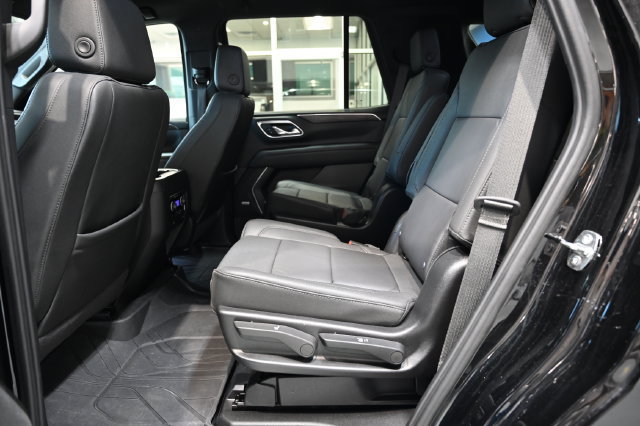 Used 2024 Chevrolet Tahoe LT w/ Luxury Package AWD/4WD image 11