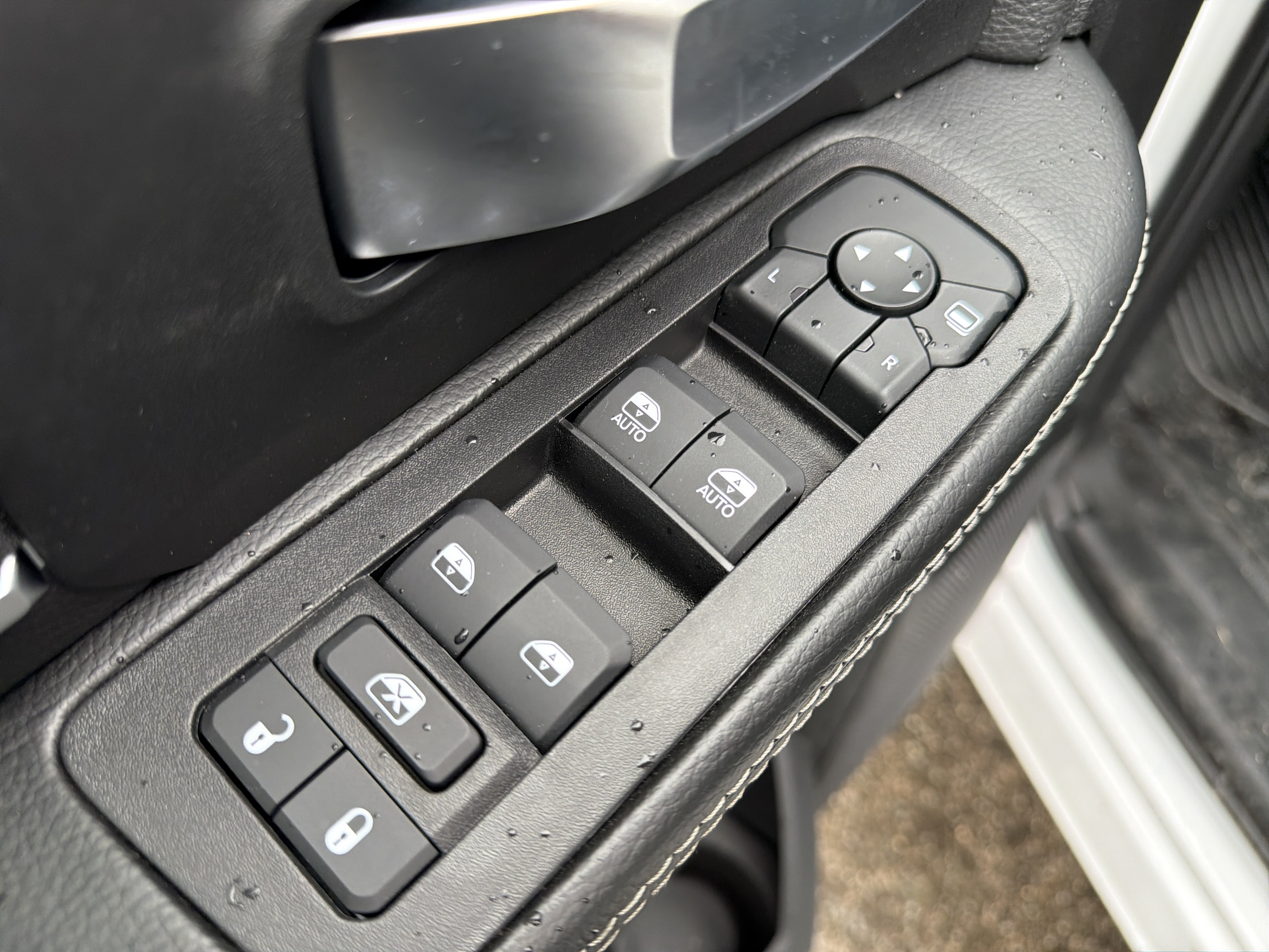 Used 2025 RAM 3500 Big Horn AWD/4WD image 13