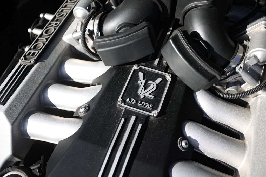 Used 2005 Rolls-Royce Phantom Sedan image 20