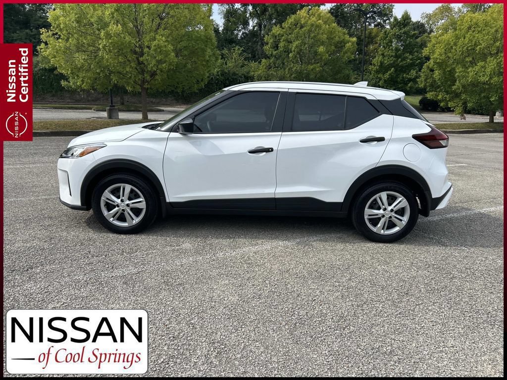 Certified 2025 Nissan Kicks Play S FWD image 4