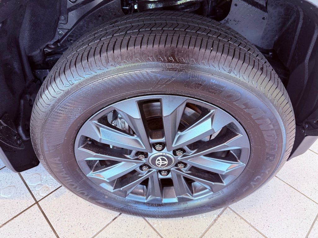 Used 2026 Toyota Land Cruiser w/ Premium Package AWD/4WD image 20