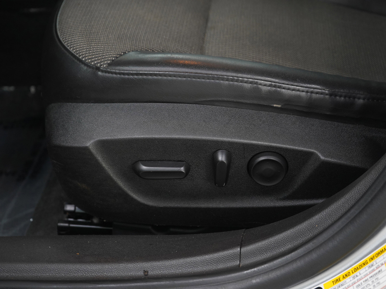 Used 2014 Chevrolet Malibu LT w/ Power Convenience Package FWD image 21
