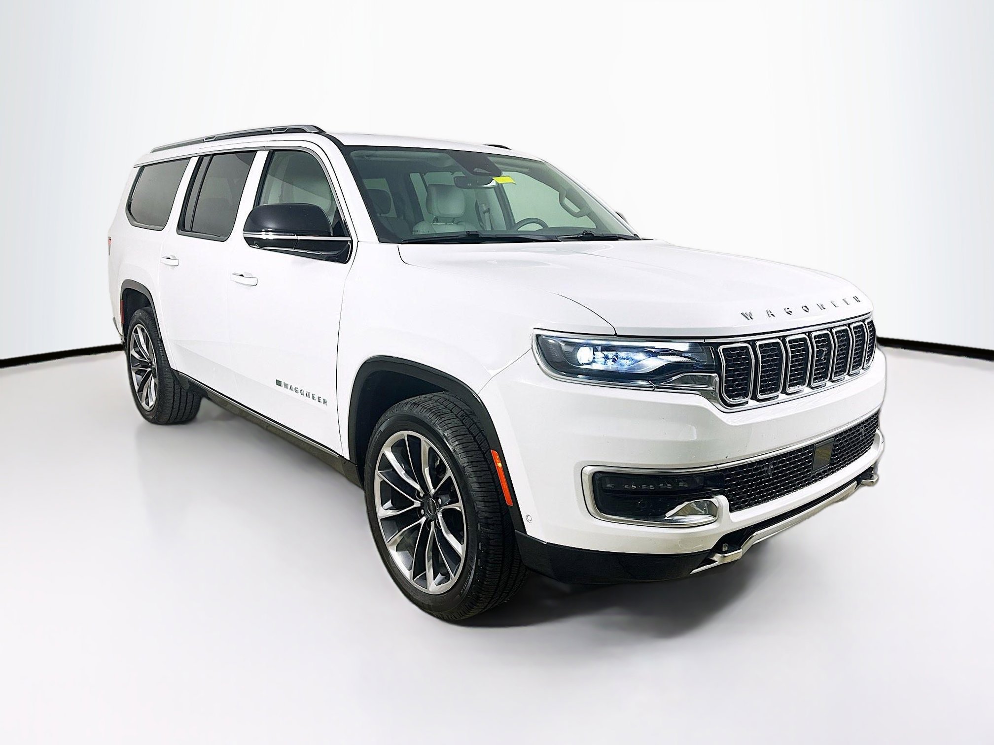 Used 2023 Jeep Wagoneer L Series III w/ Premium Group I