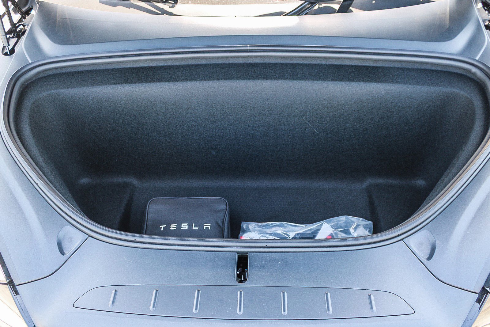 Used 2022 Tesla Model X image 27