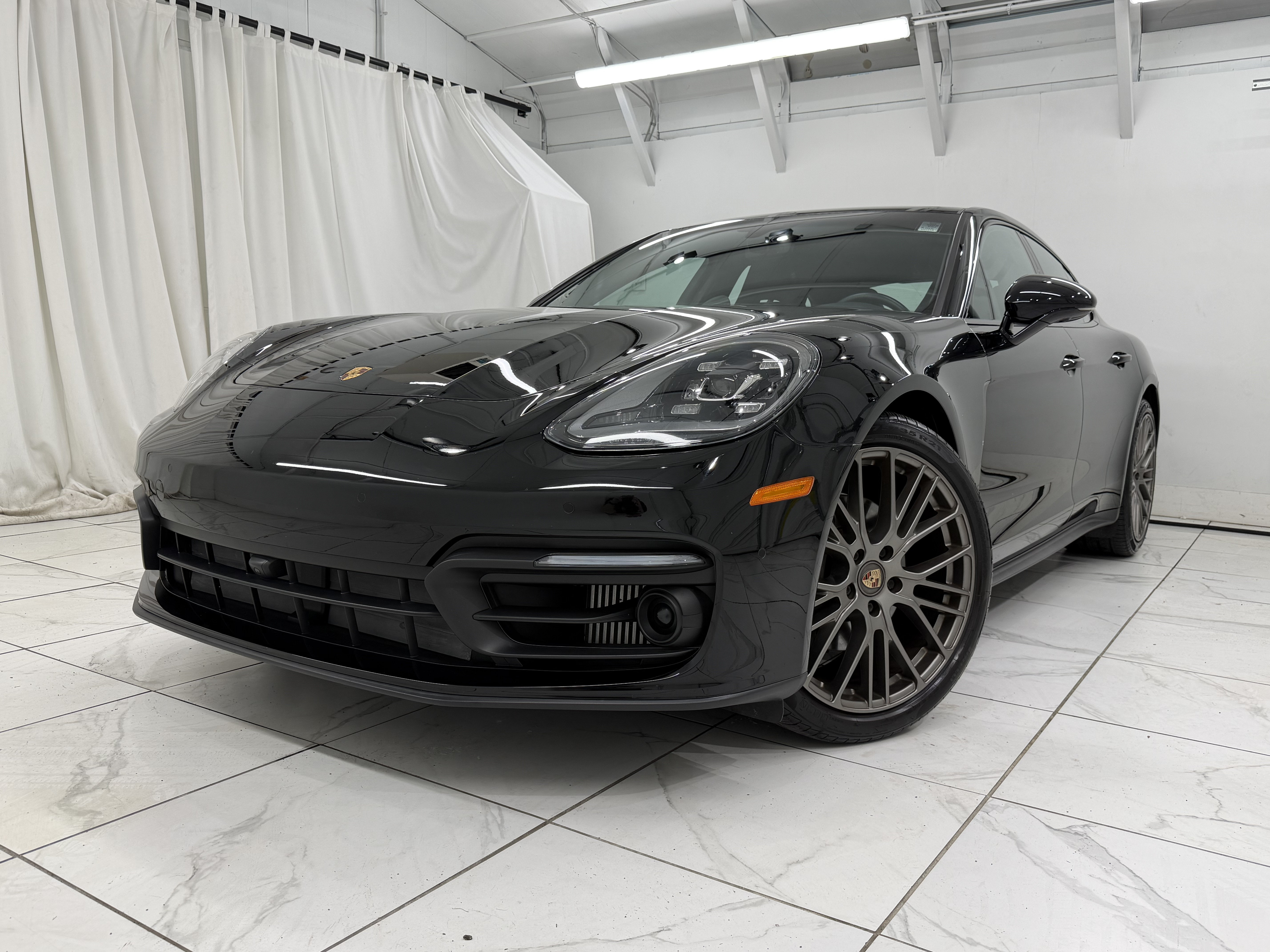 Certified 2023 Porsche Panamera 4 Platinum Edition AWD/4WD image 8