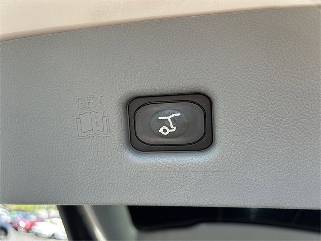 Used 2021 Lincoln Nautilus Reserve w/ Equipment Group 201A image 10