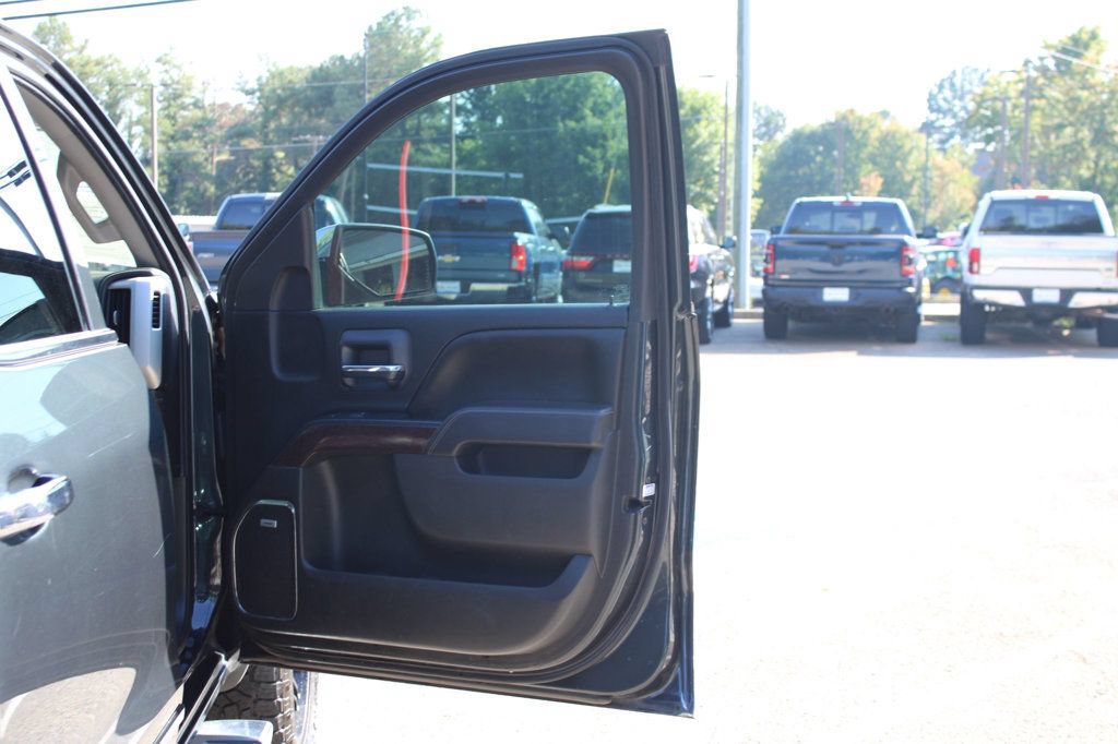 Used 2017 GMC Sierra 1500 SLT AWD/4WD image 25