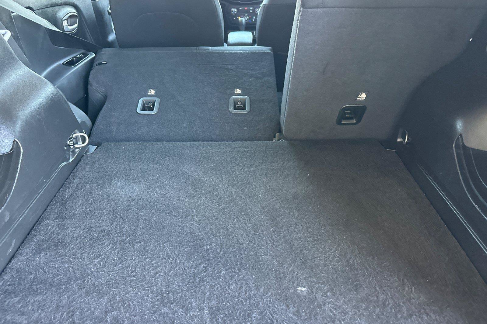 Certified 2023 Jeep Renegade Trailhawk AWD/4WD image 15