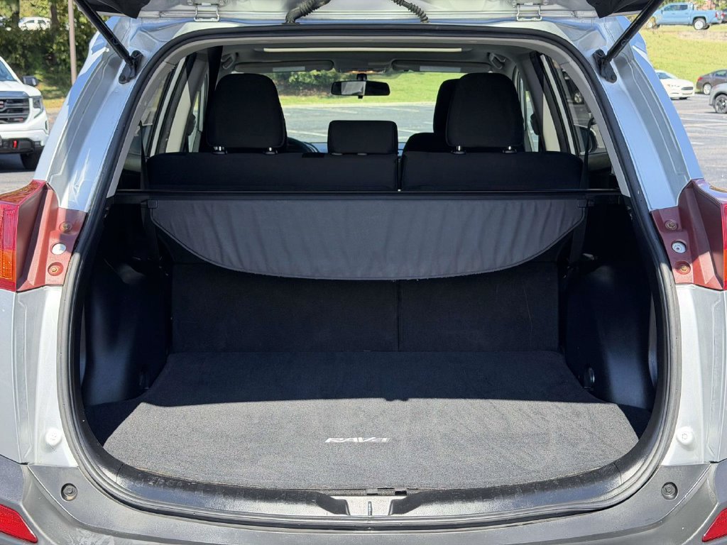 Used 2013 Toyota RAV4 XLE FWD image 13