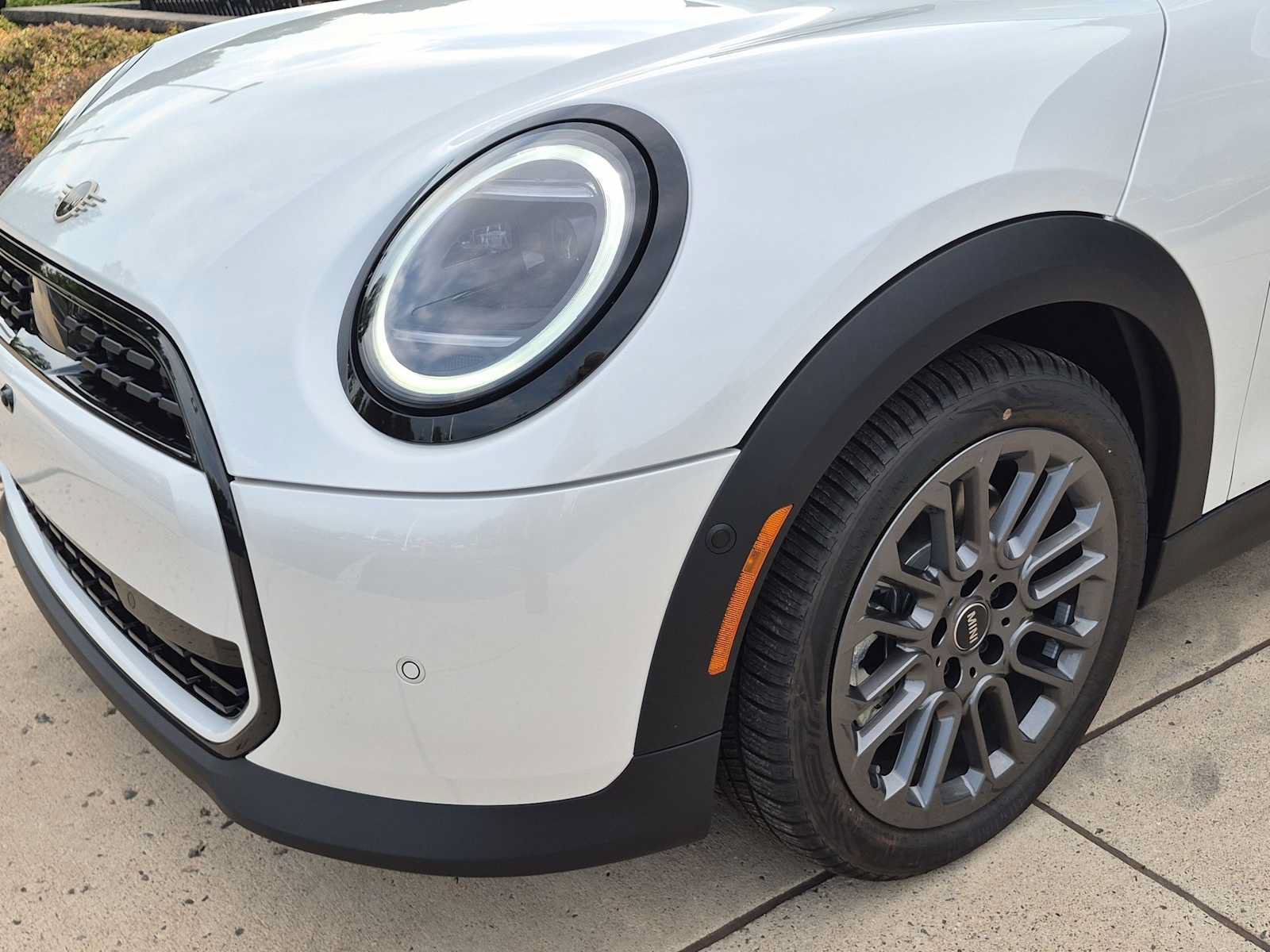 New 2027 MINI Cooper 2-Door Hardtop FWD image 11
