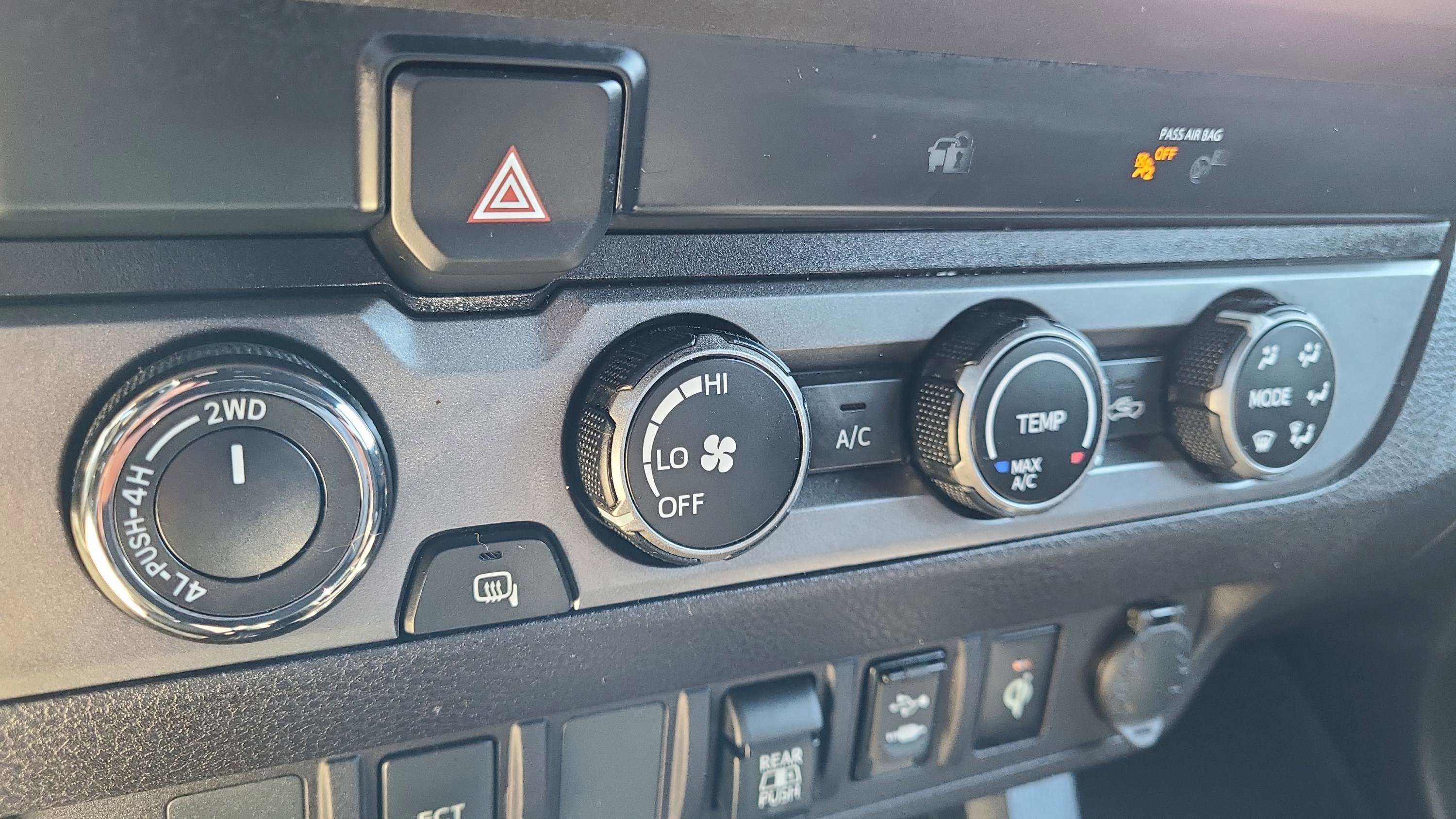 Used 2019 Toyota Tacoma TRD Off-Road image 21