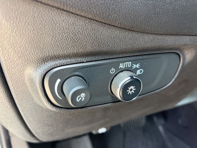 Used 2024 Chevrolet Equinox LS w/ LS Convenience Package FWD image 14