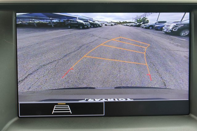 Used 2023 GMC Acadia SLE w/ Driver Convenience Package image 33