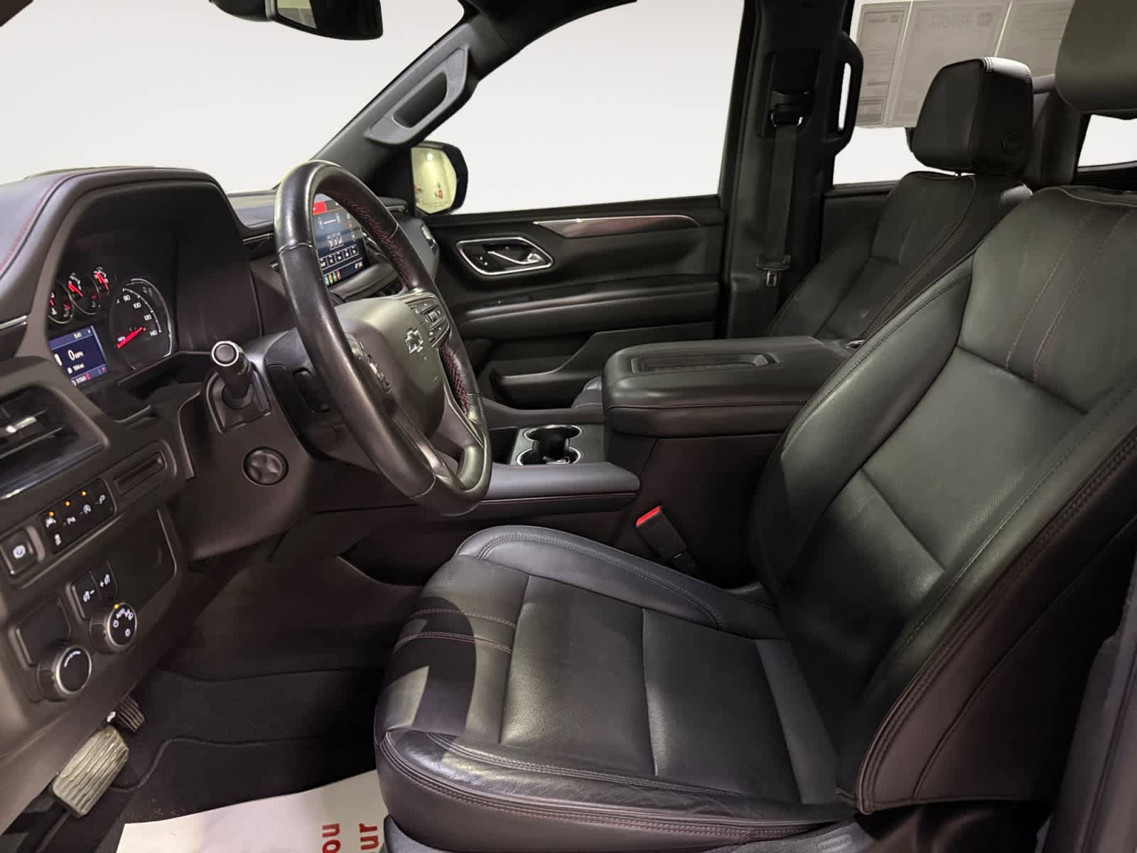 Used 2021 Chevrolet Tahoe RST w/ Luxury Package RWD image 15