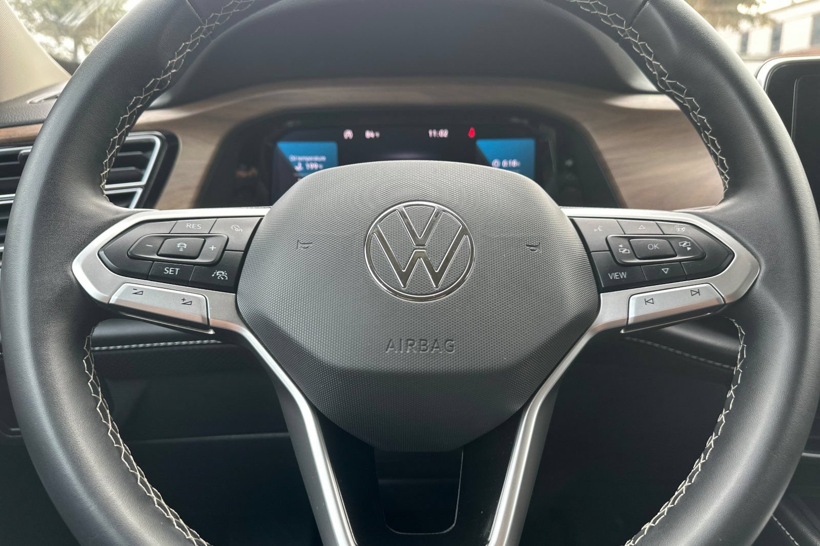 Used 2024 Volkswagen Atlas SE FWD image 23