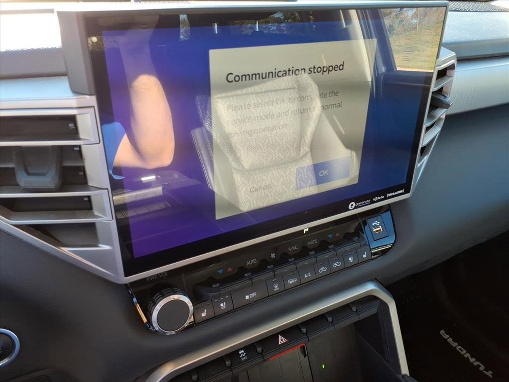 Used 2022 Toyota Tundra Limited image 15